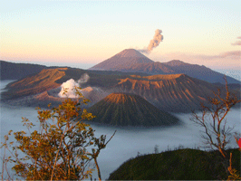 インドネシアのブロモ山